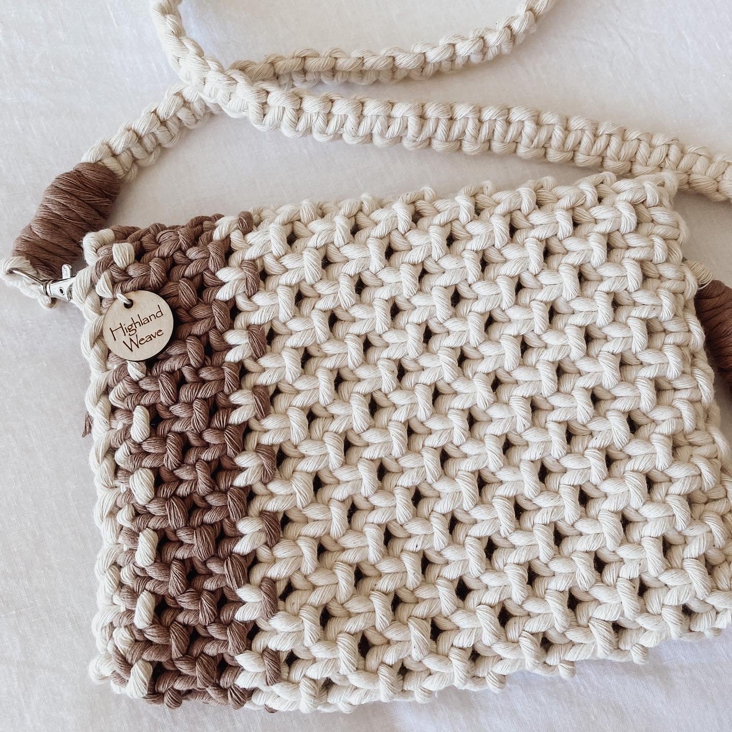 Clutch handbag